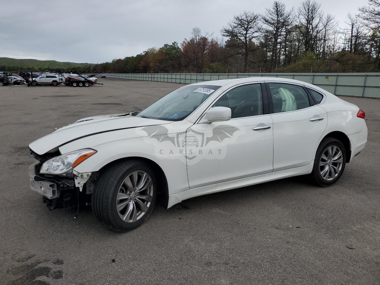 Infiniti M37 X 3.7L 6 2013