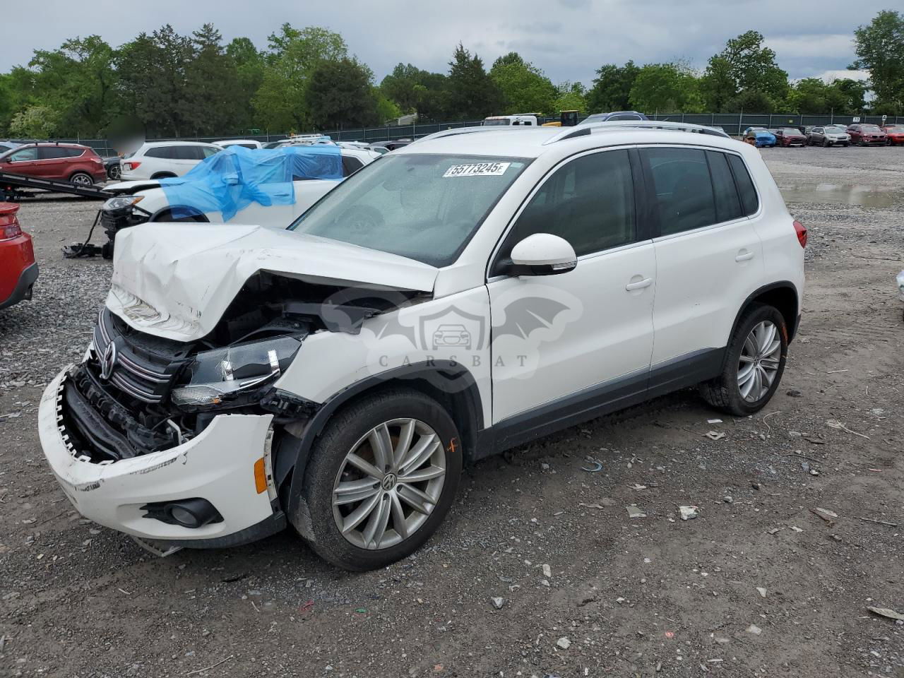 Volkswagen Tiguan S 2.0L  4 2014