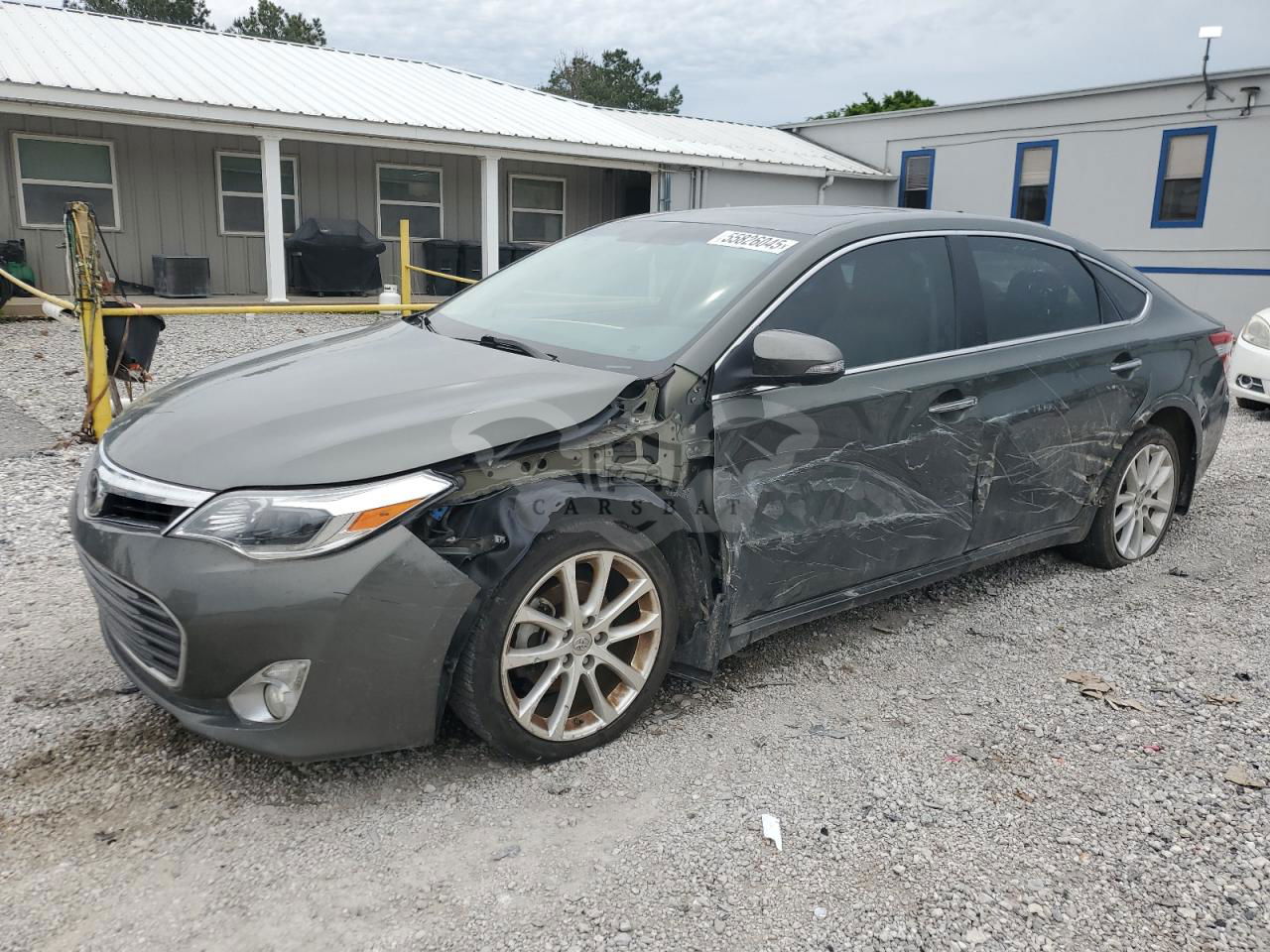 Toyota Avalon BASE 3.5L  6 2013