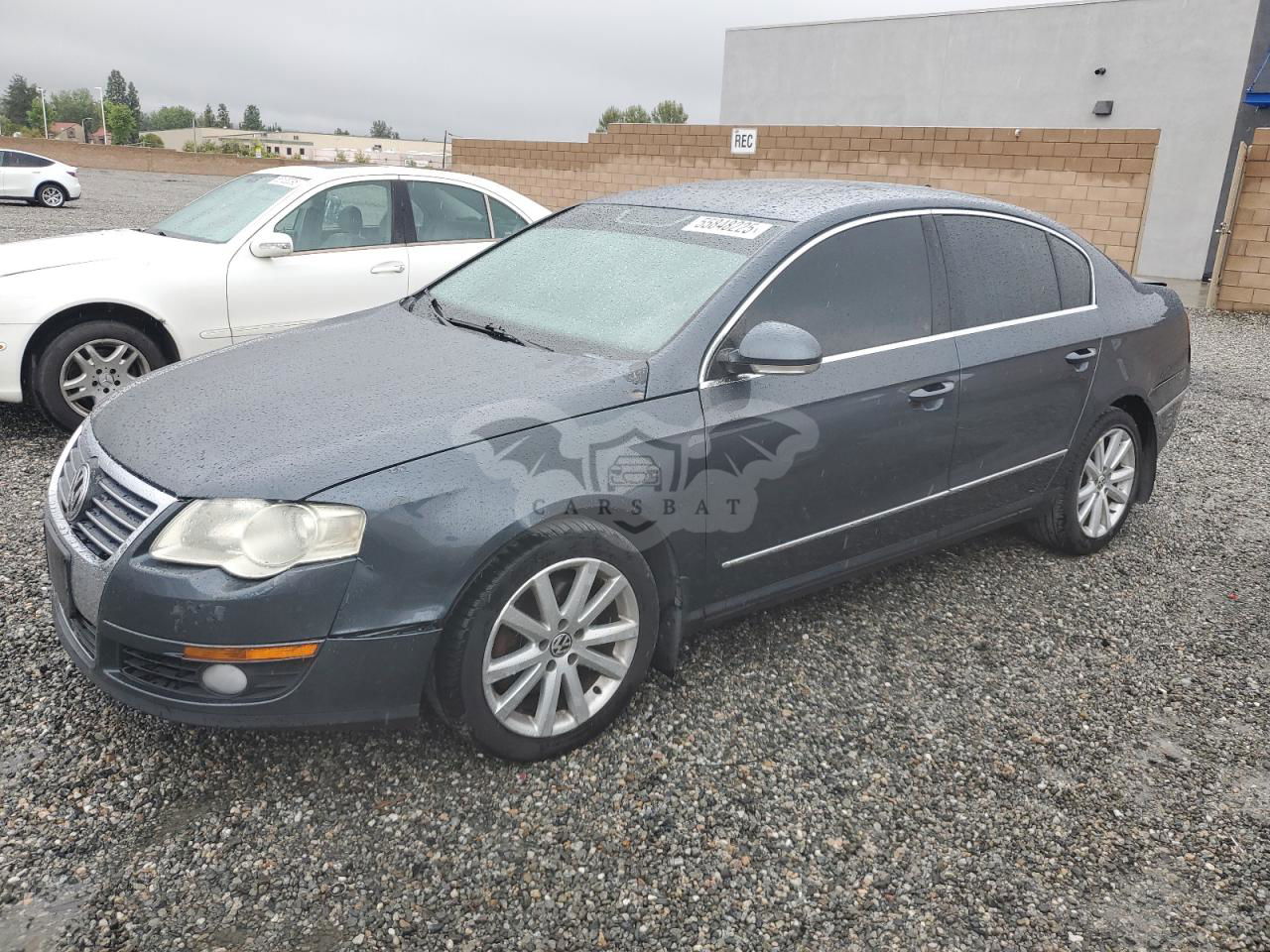 Volkswagen Passat KOMFORT 2.0L  4 2010