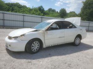 Toyota Camry LE 2.4L 4 2005