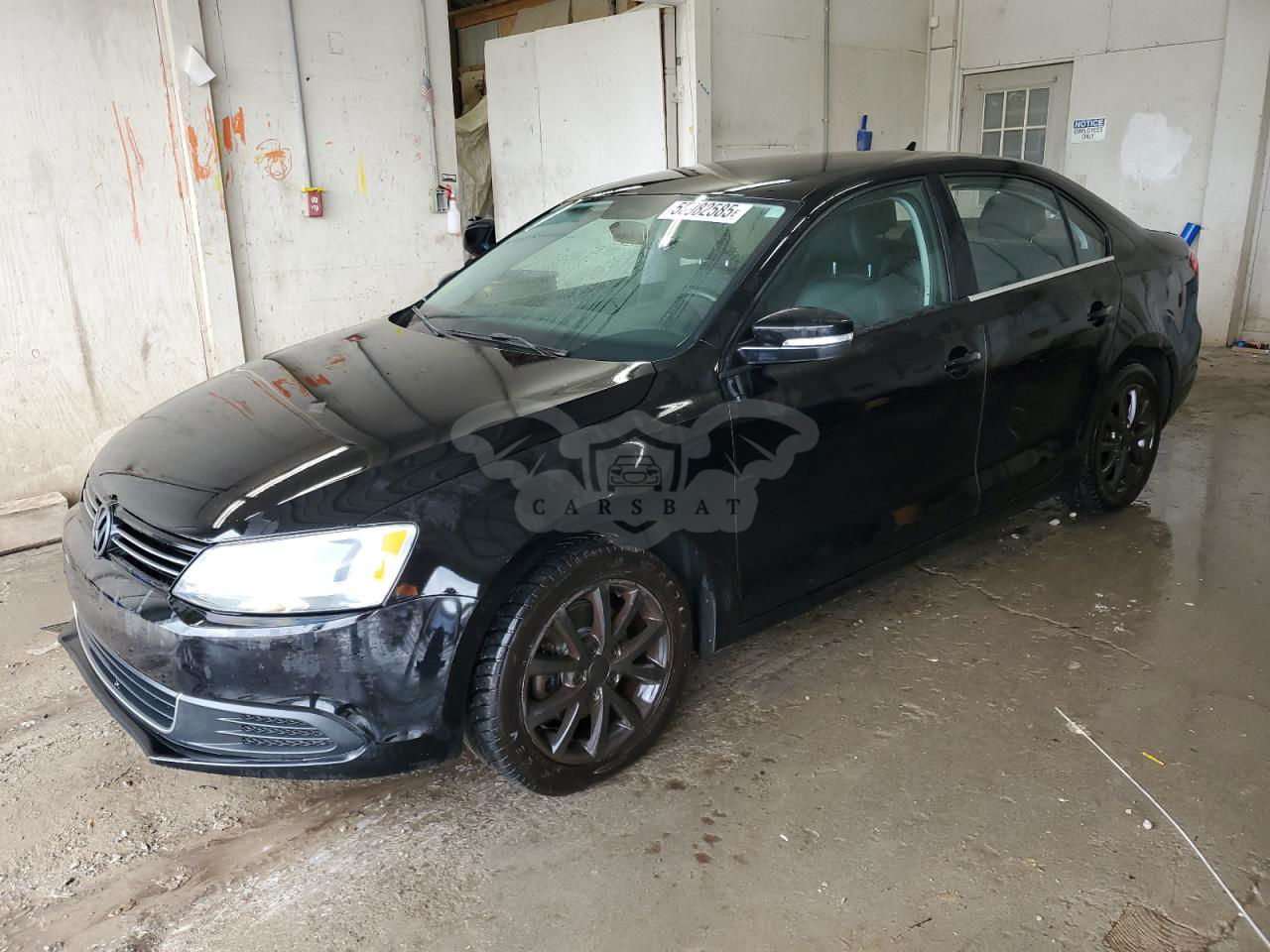 Volkswagen Jetta SE 2.5L  5 2013