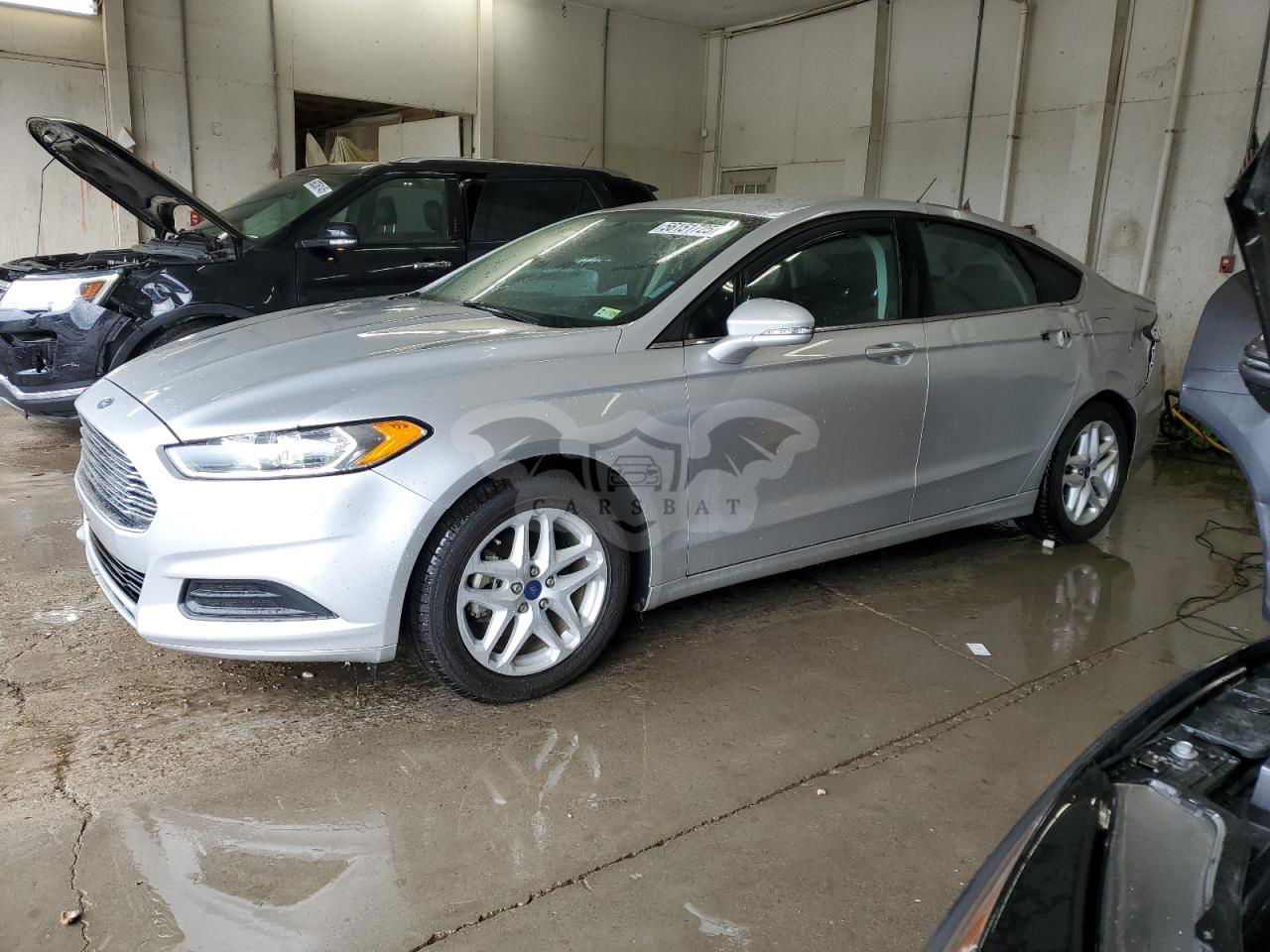 Ford Fusion SE 2.5L  4 2014