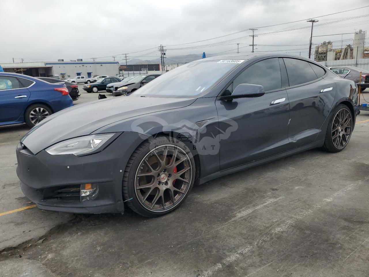 Tesla Model S 2015
