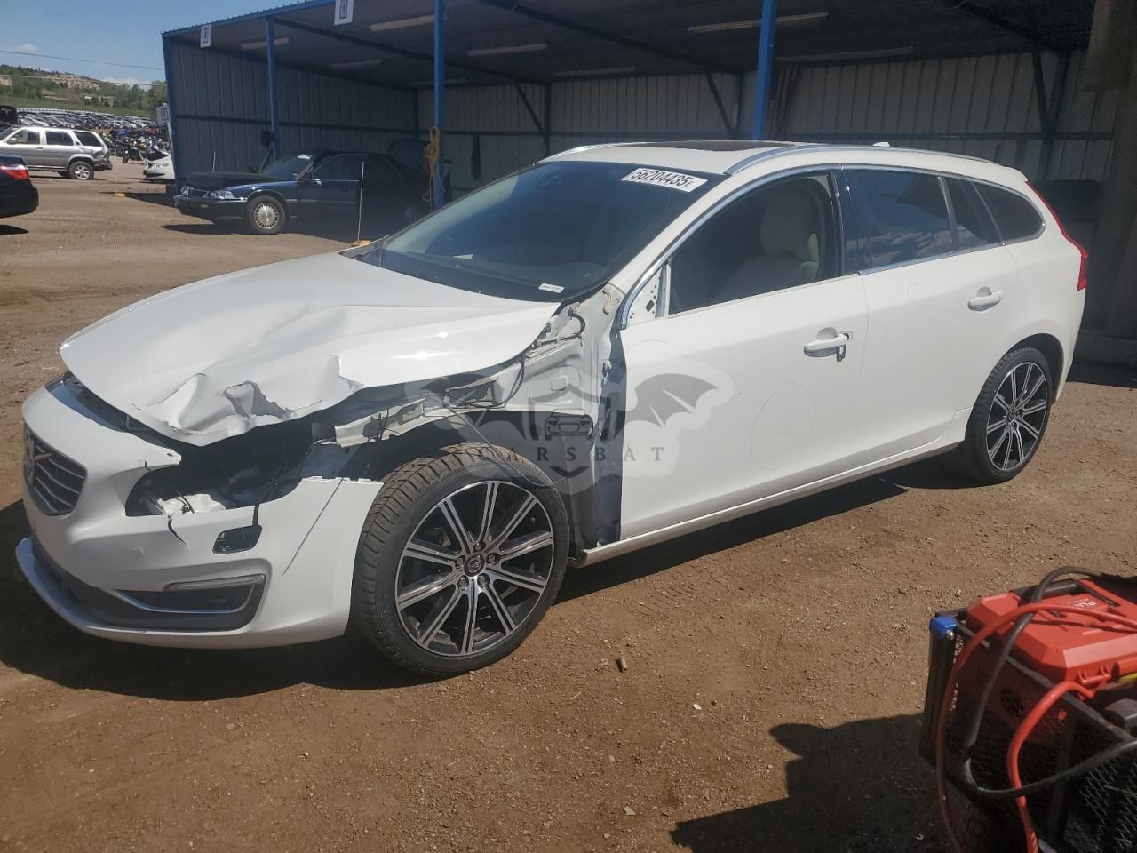 Volvo V60 PLATINUM 2.0L 4 2015