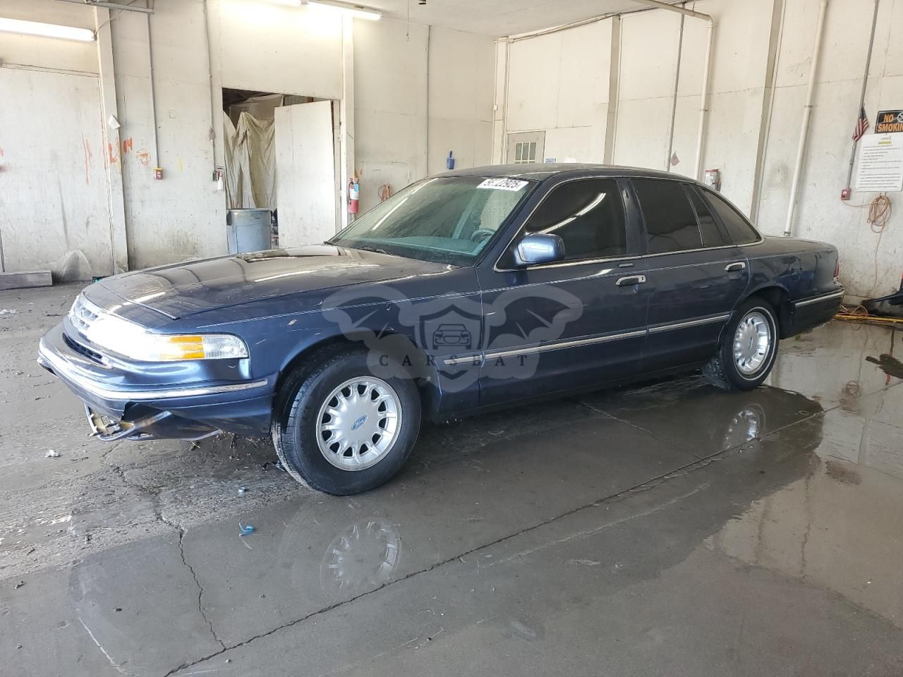 Ford Crown LX 4.6L 8 1997