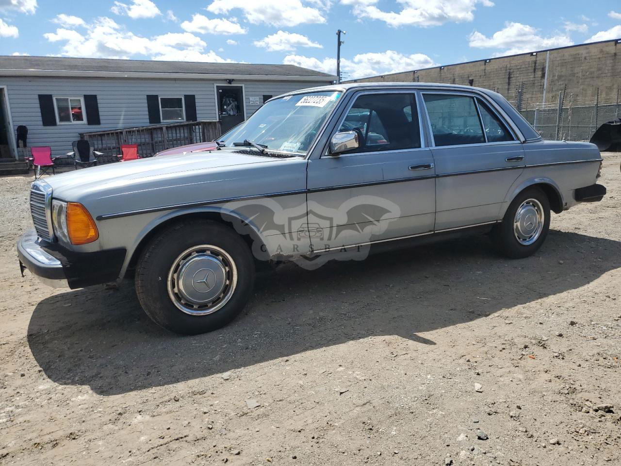Mercedes-Benz 240 D 2.4L  4 1981