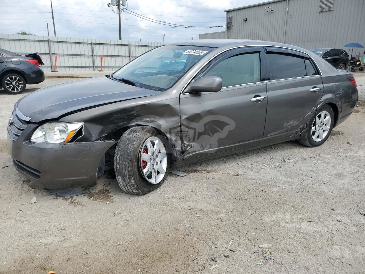 Toyota Avalon XL 3.5L  6 2007