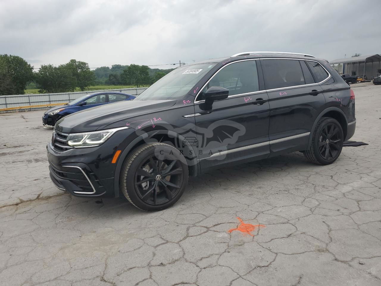 Volkswagen Tiguan SEL R-LINE BLACK 2.0L  4 2024