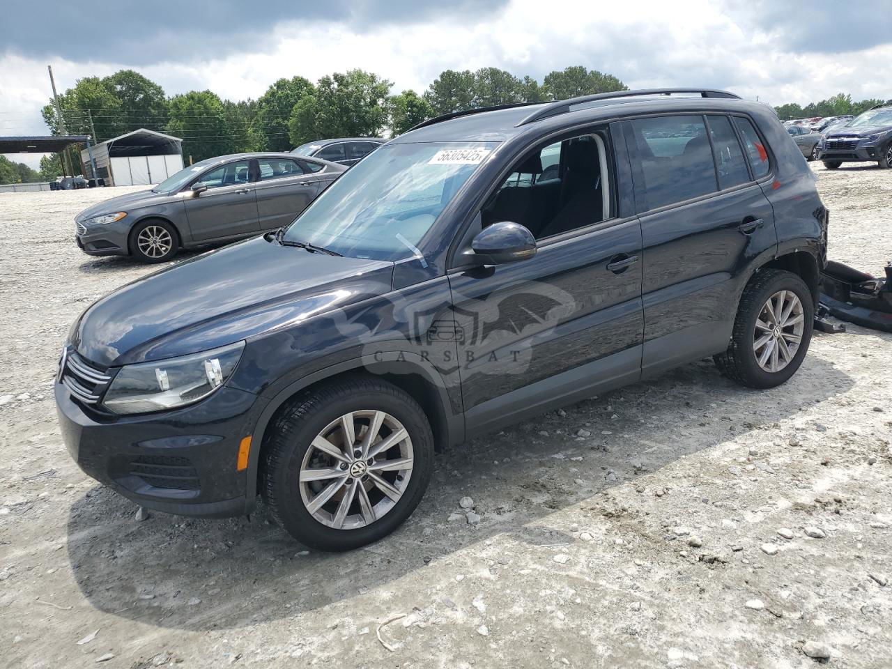 Volkswagen Tiguan S 2.0L  4 2017