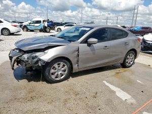 Mazda 3 SPORT 2.0L 4 2015