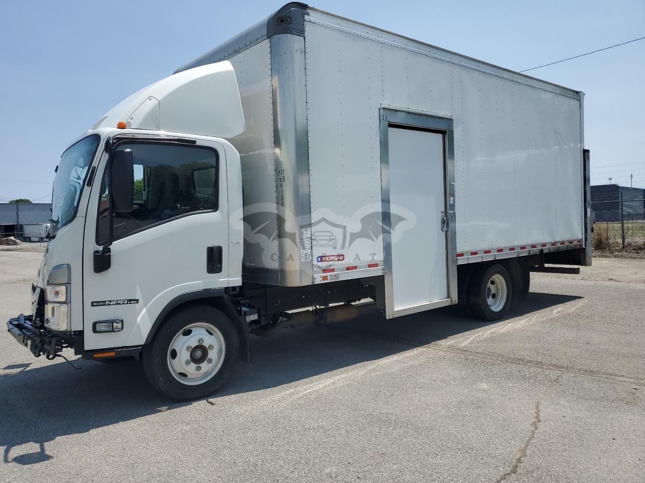 Isuzu NPR 6.6L 8 2024
