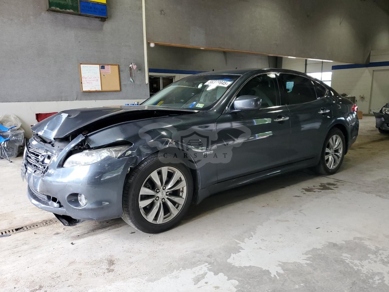 Infiniti M35 3.5L 6 2012