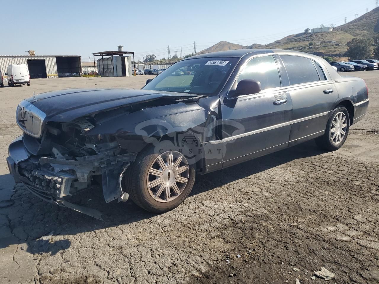 Lincoln Town Car SIGNATURE LIMITED 4.6L 8 2010