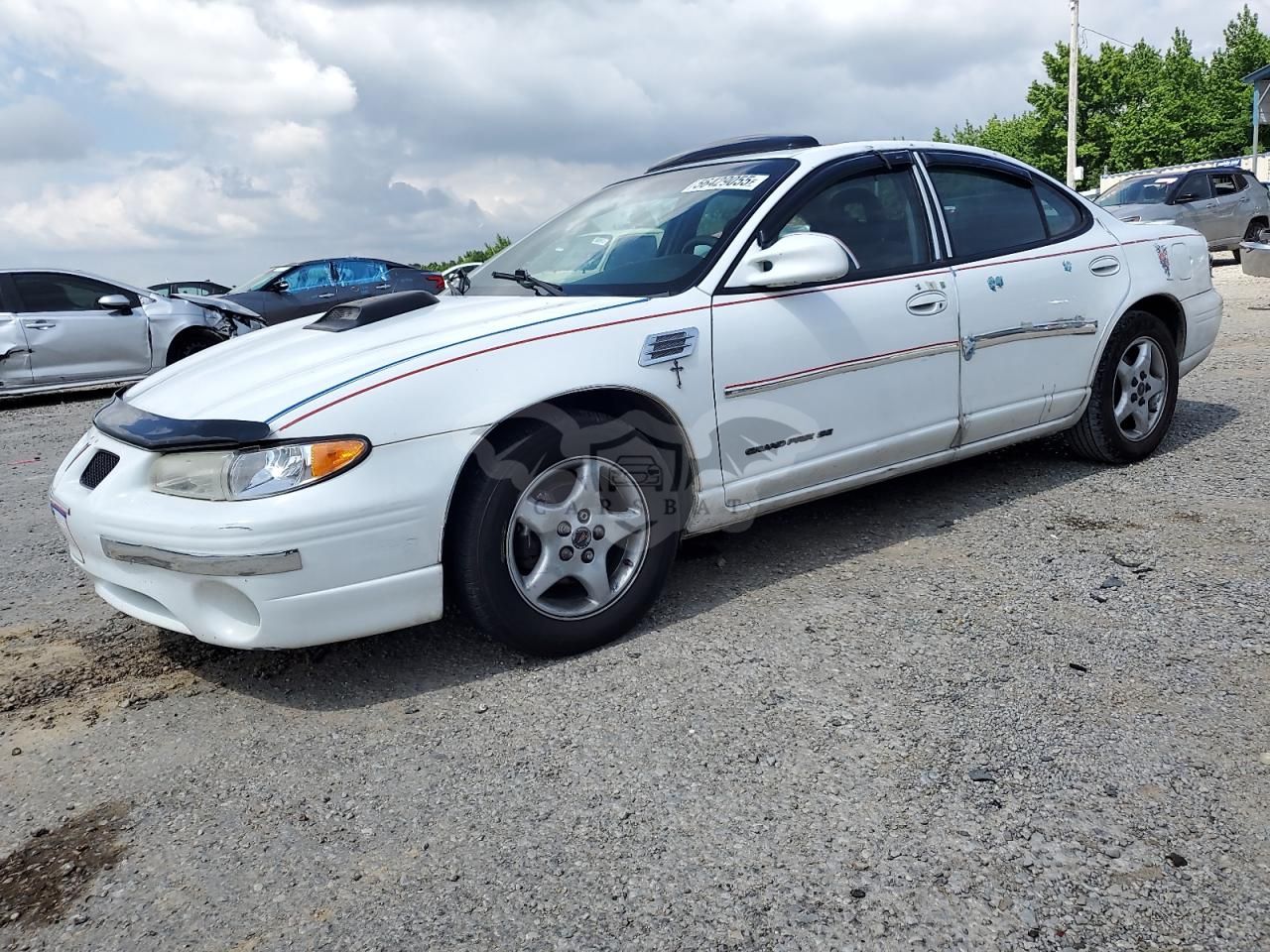 Pontiac Grand Prix SE 3.1L 6 2001