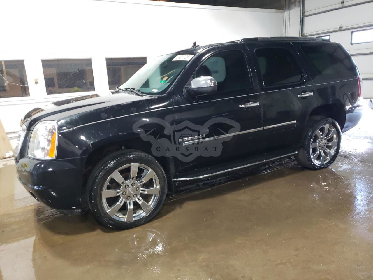 GMC Yukon DENALI 6.2L  8 2009