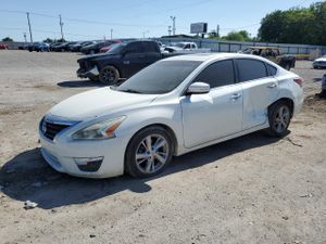 Nissan Altima 2.5 2.5L 4 2015