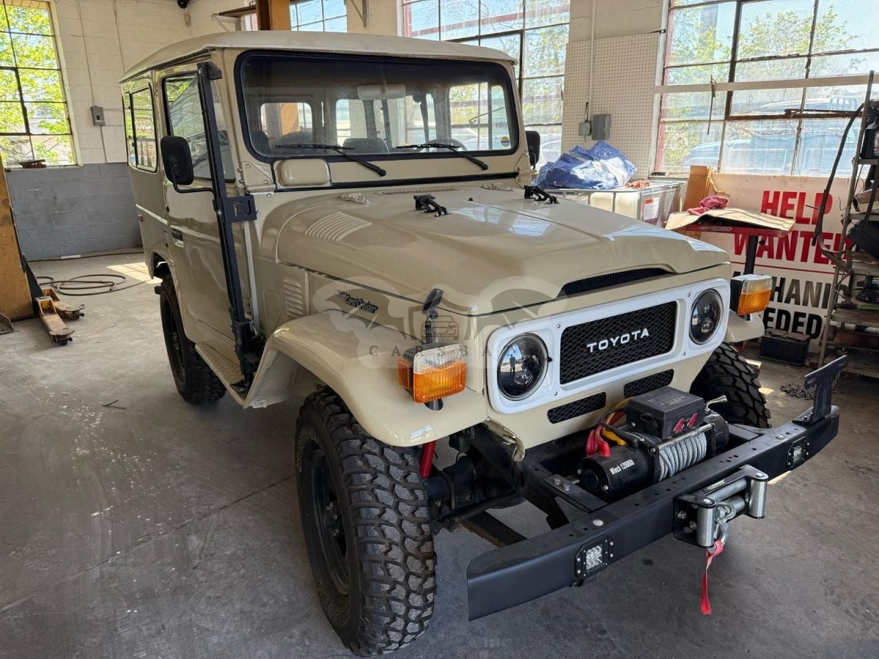 Toyota FJ Cruiser 1983