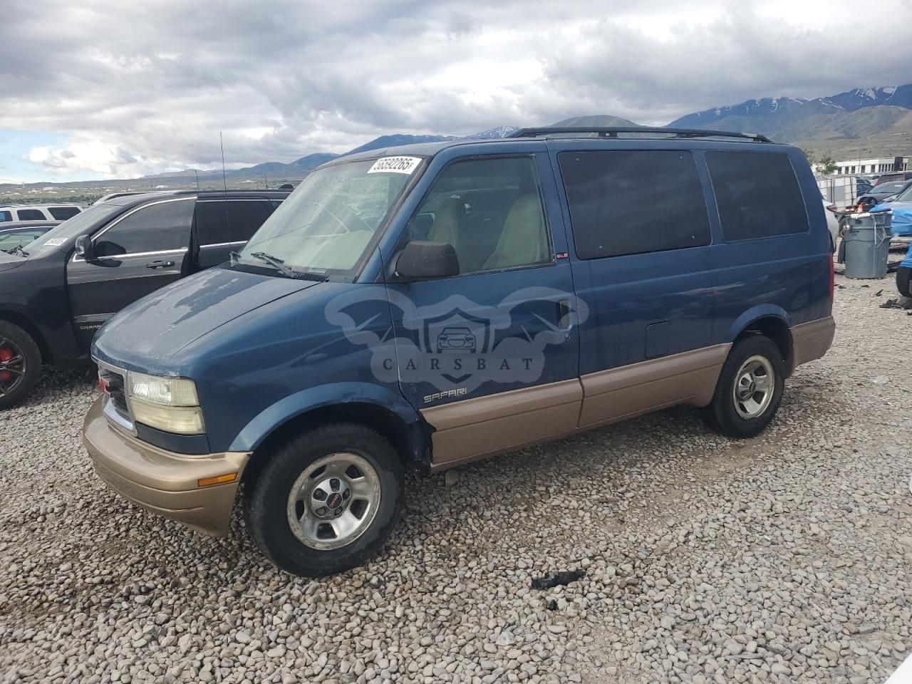 GMC Safari XT 4.3L 6 2002