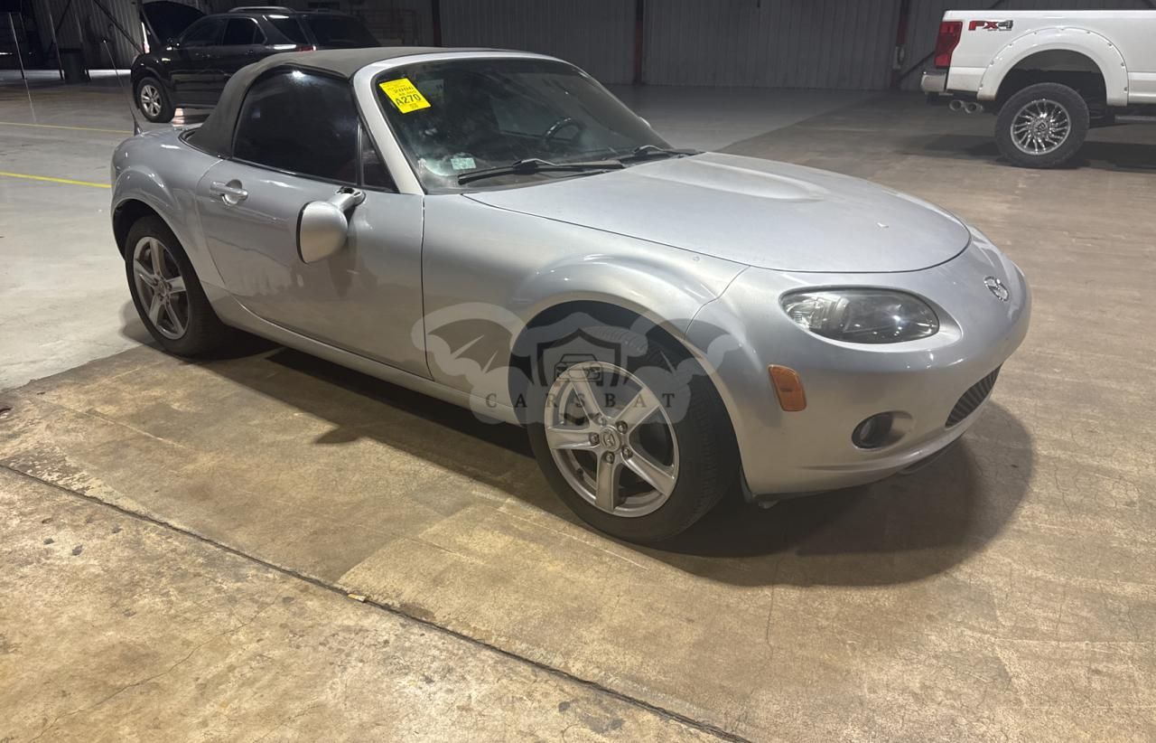 Mazda MX-5 (Miata) 2.0L 4 2006