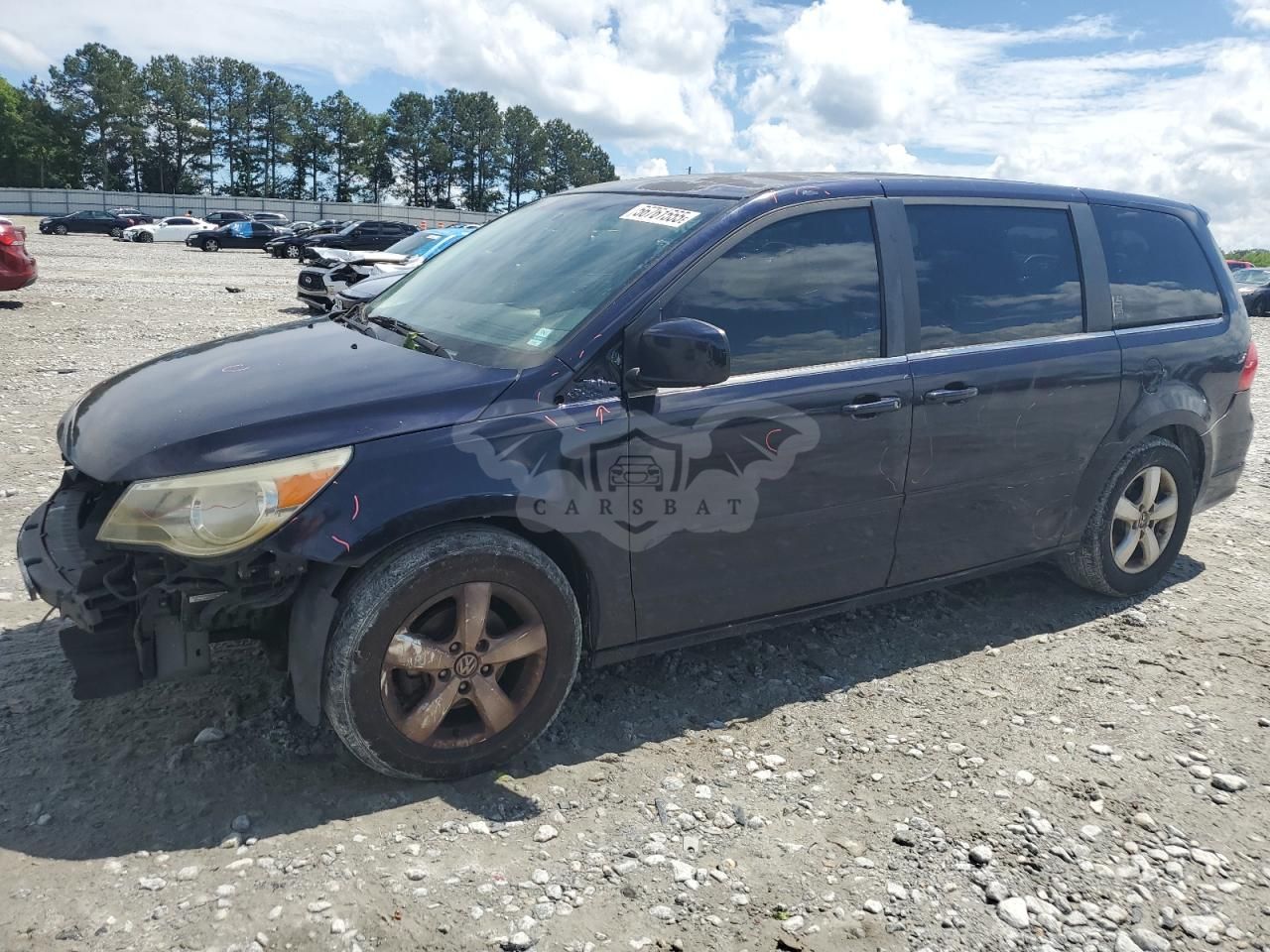 Volkswagen Routan SE 3.8L 6 2010