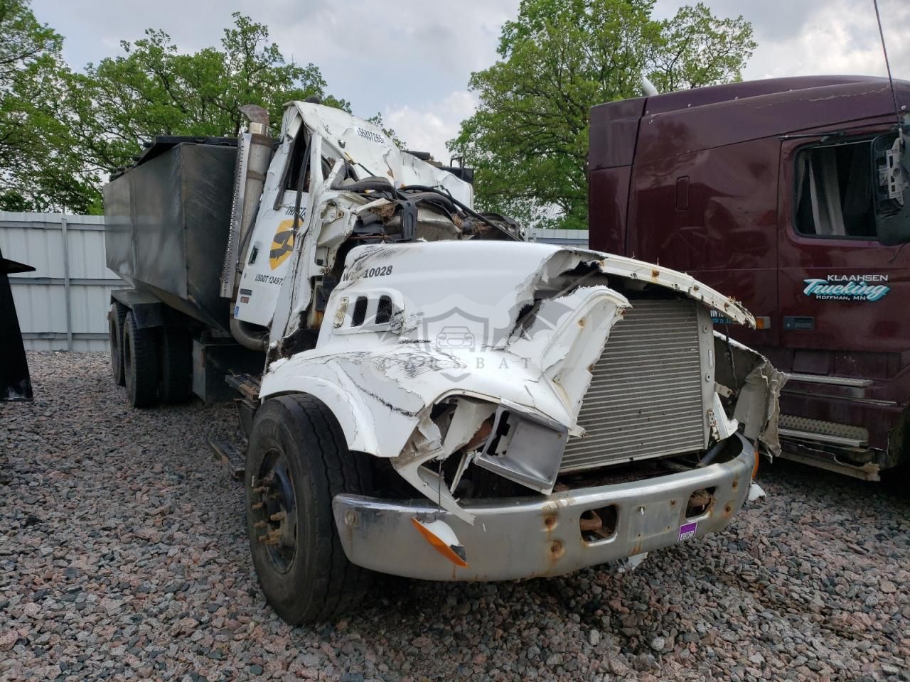 Sterling Truck L line 9500 6 2001