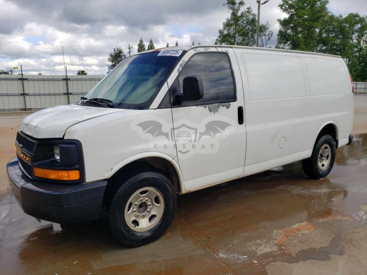 Chevrolet Express 6.0L 8 2005