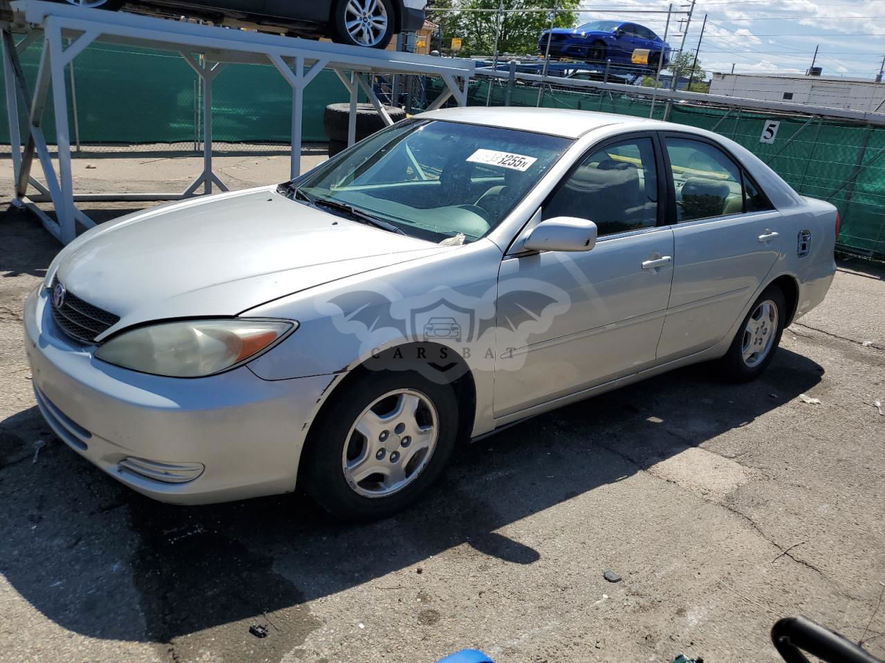 Toyota Camry LE 3.0L  6 2002