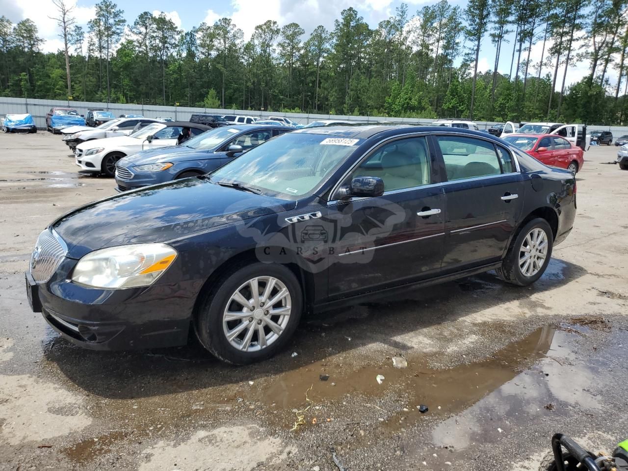Buick Lucerne CXL 3.9L 6 2011