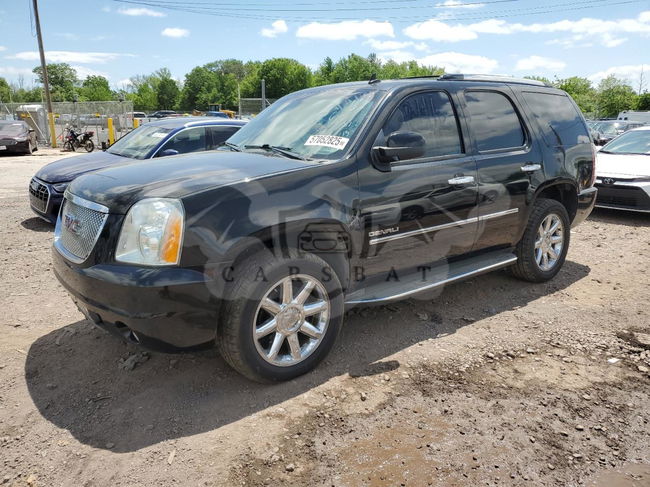 GMC Yukon DENALI 6.2L  8 2011