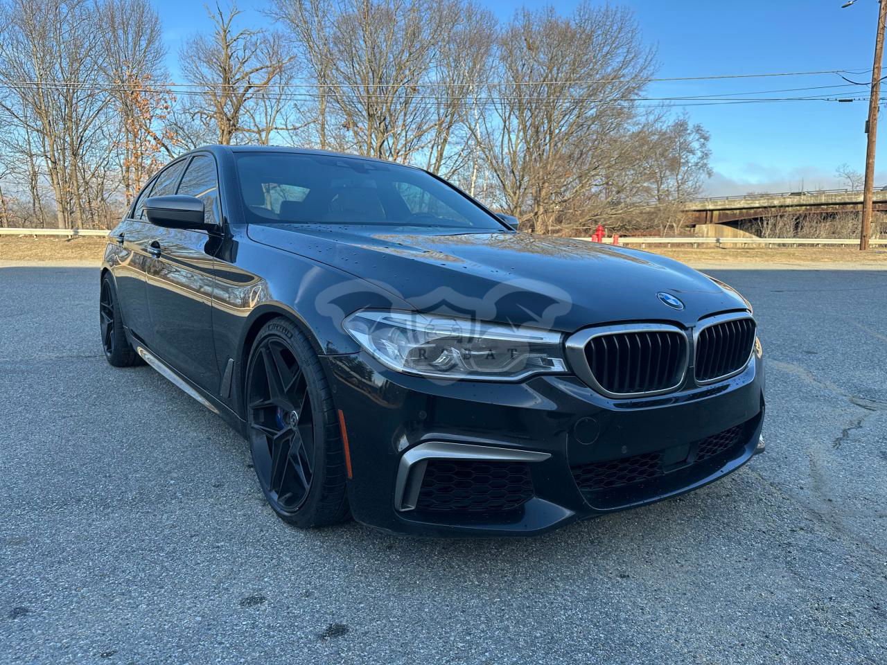 BMW M5 4.4L  8 2018