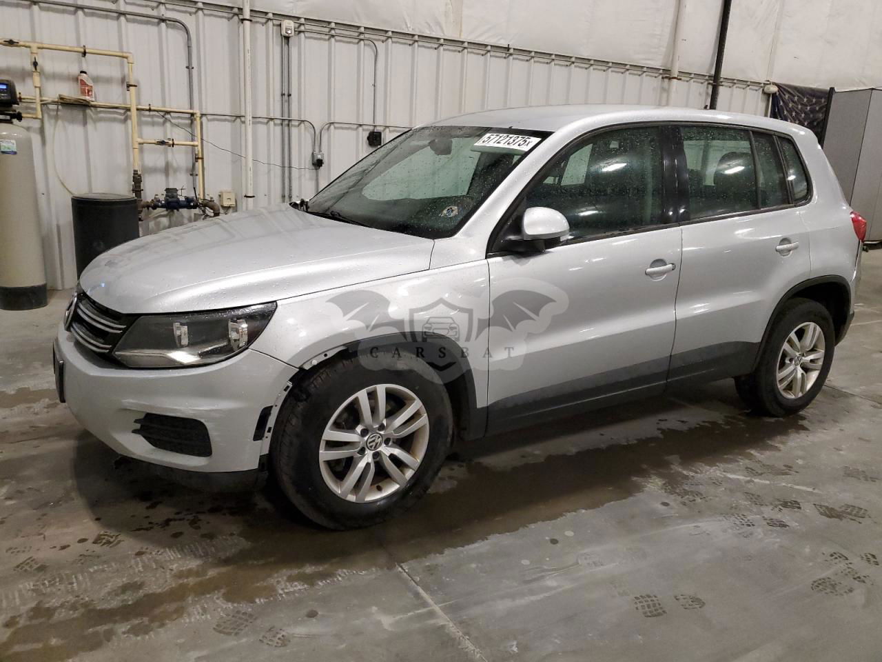 Volkswagen Tiguan S 2.0L  4 2013