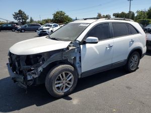 Kia Sorento LX 2.4L 4 2015