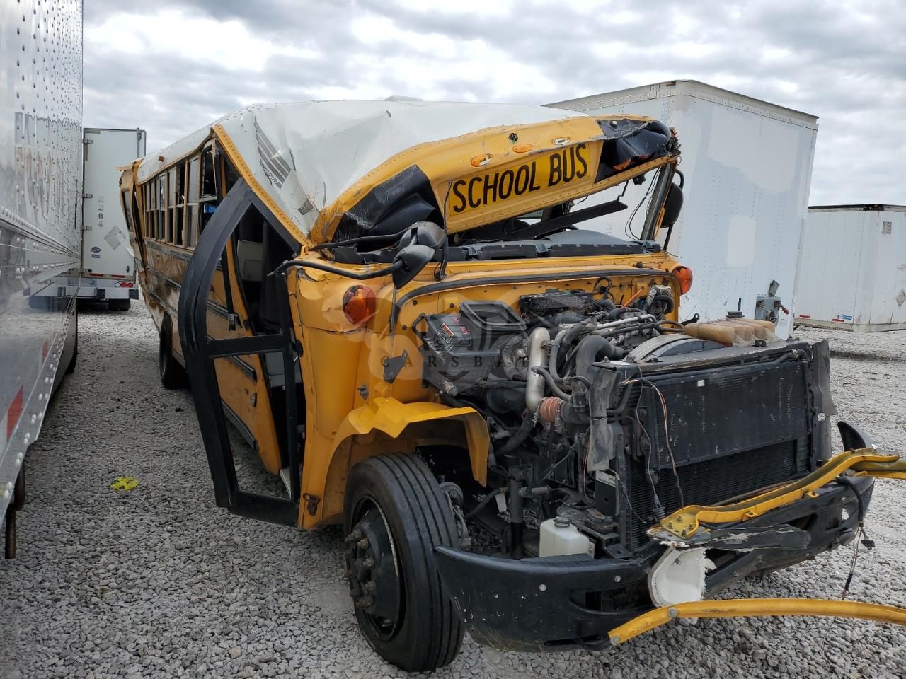 IC Corporation CE Series CE 7.6L 6 2013