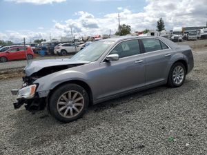 Chrysler 300C 5.7L 8 2011