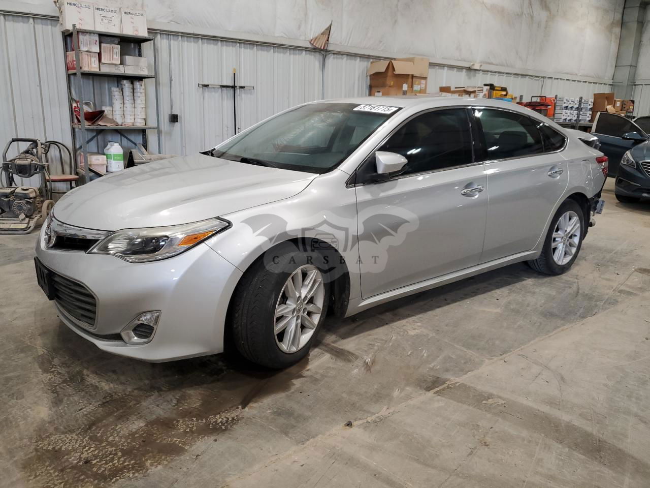 Toyota Avalon BASE 3.5L  6 2013