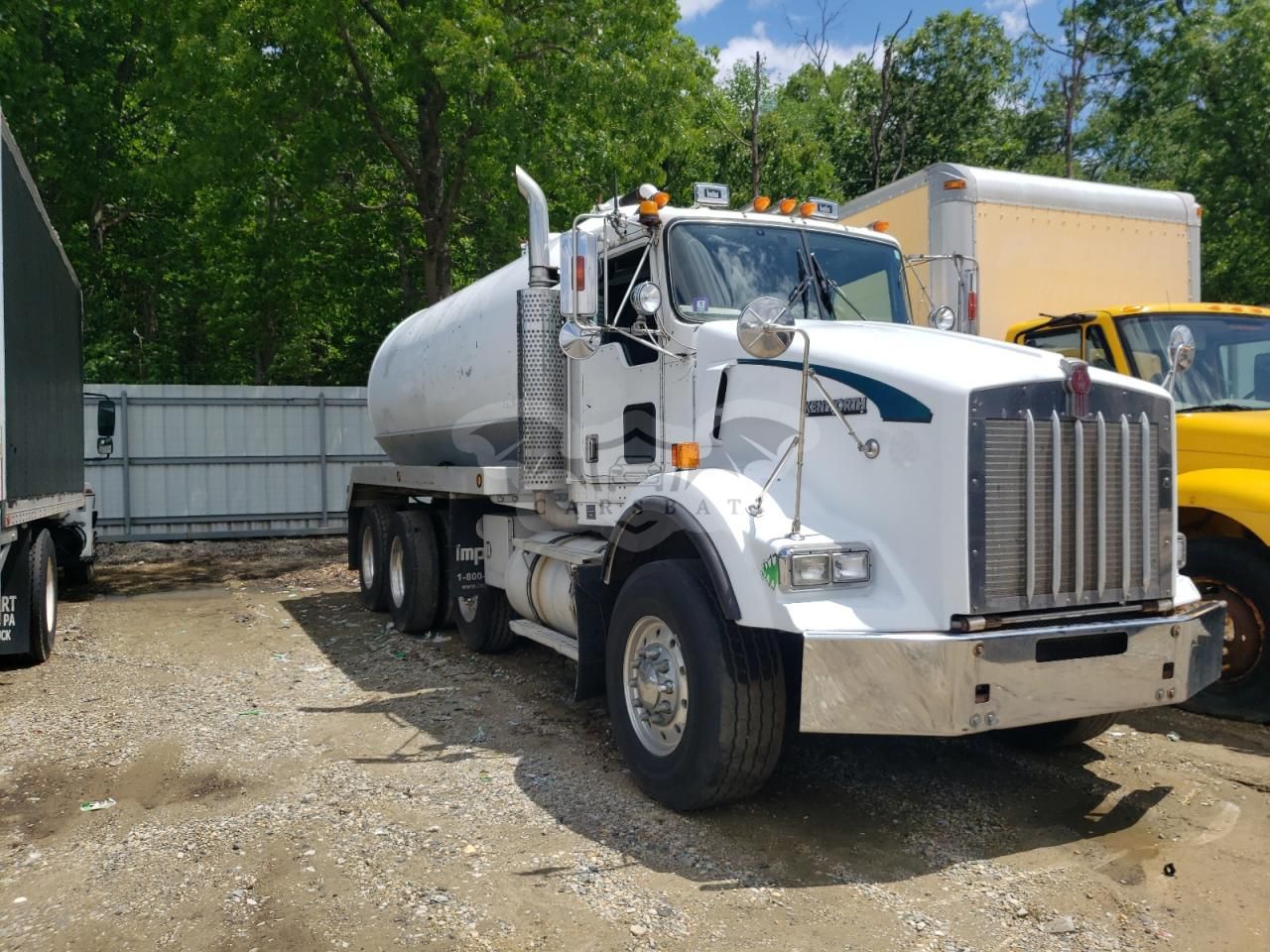 Kenworth T-series T800 12.0L 6 2001