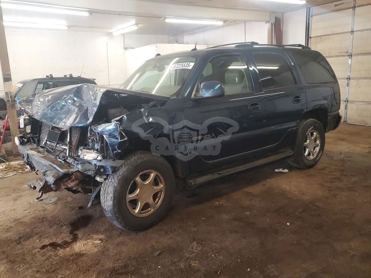 GMC Yukon DENALI 6.0L  8 2005