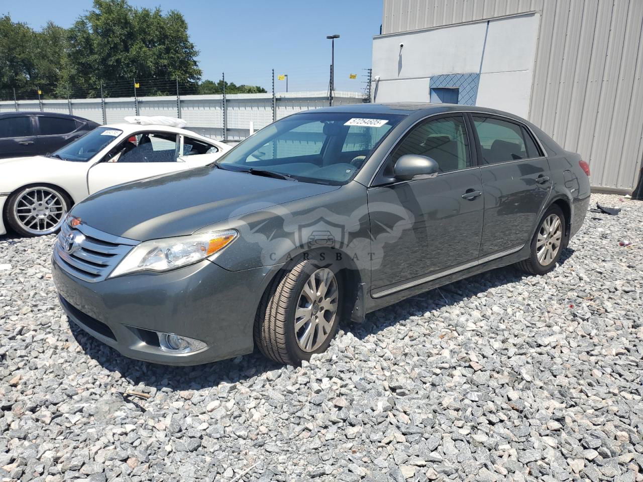 Toyota Avalon BASE 3.5L  6 2011