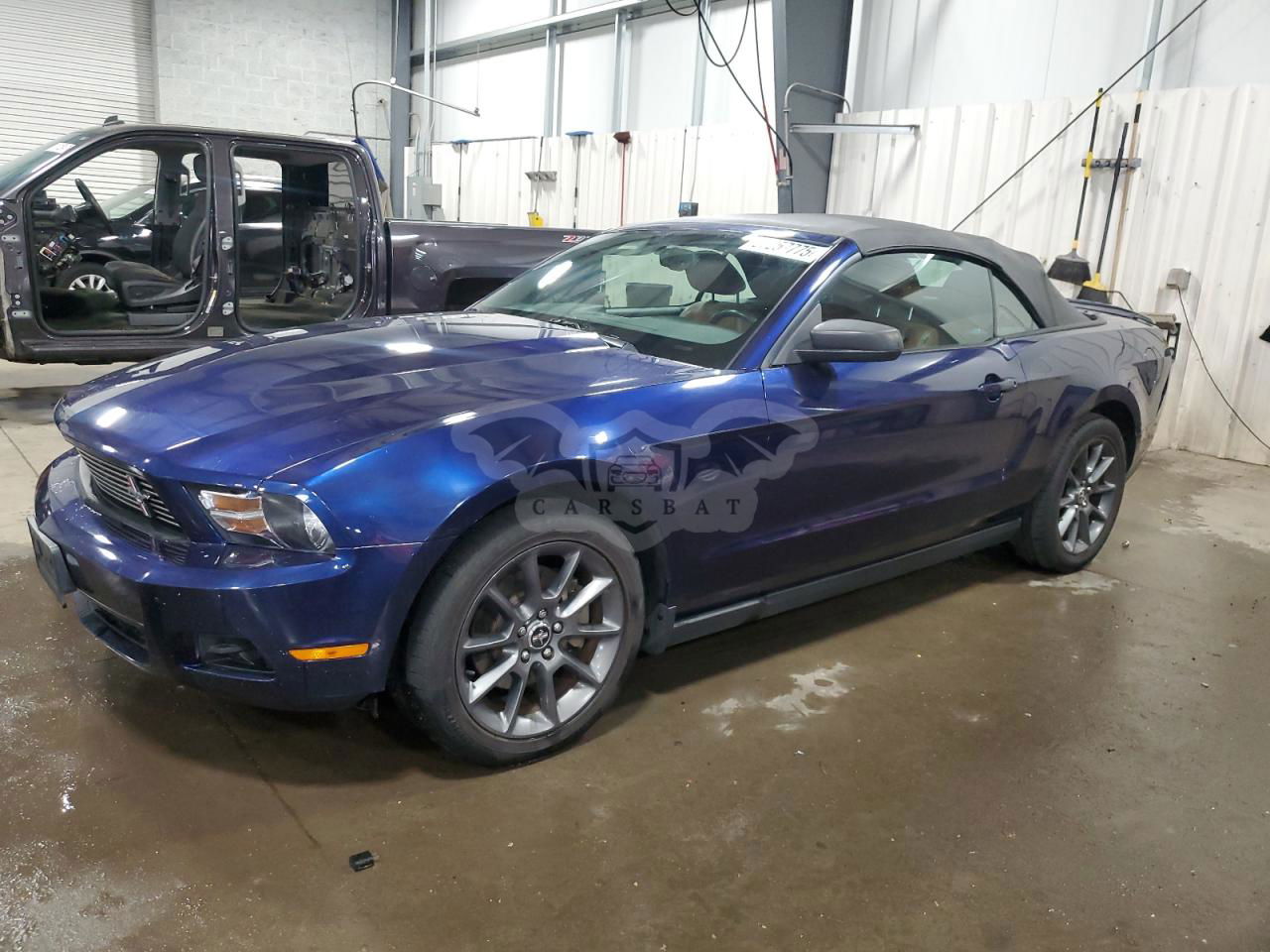 Ford Mustang 3.7L  6 2011