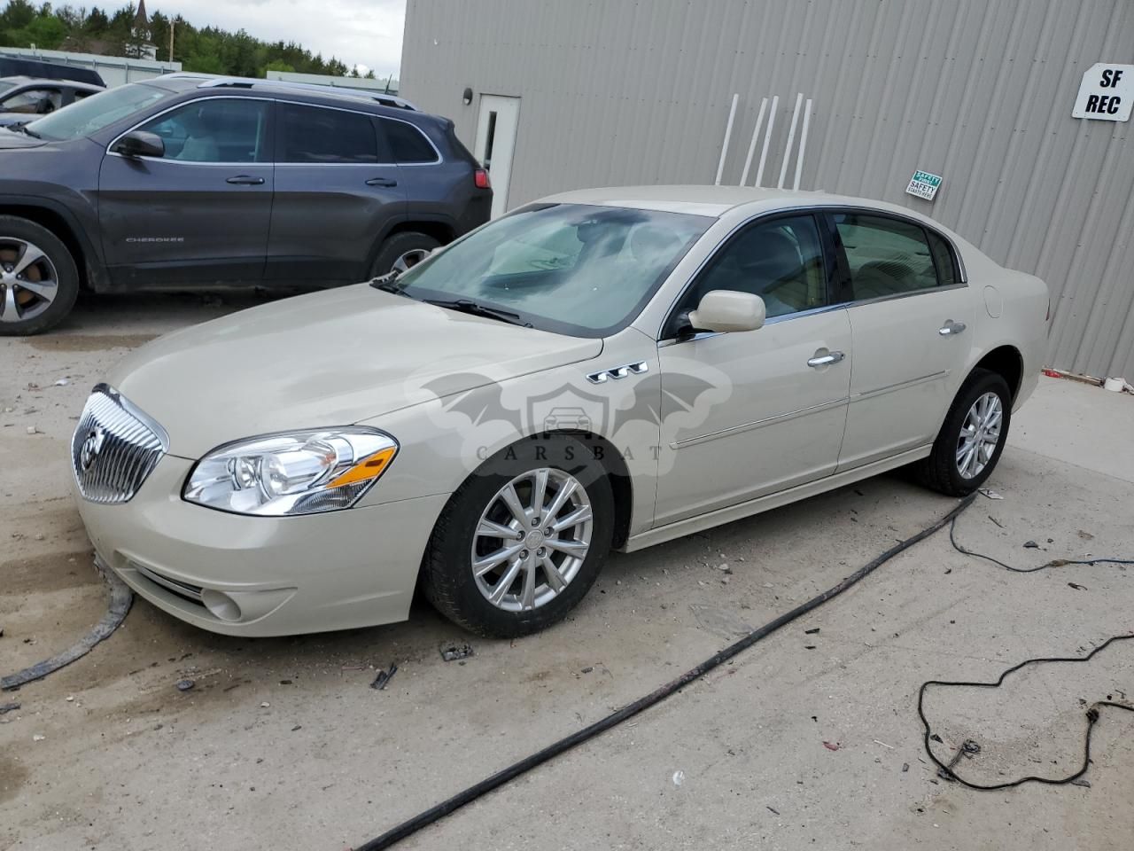 Buick Lucerne CXL 3.9L 6 2011