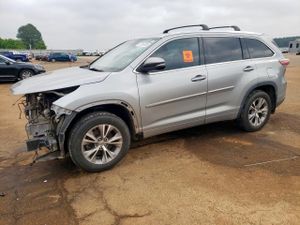 Toyota Highlander XLE 3.5L 6 2015