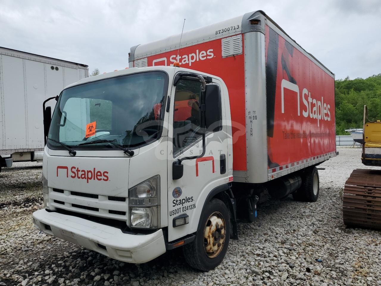 Isuzu NRR 5.2L 4 2013