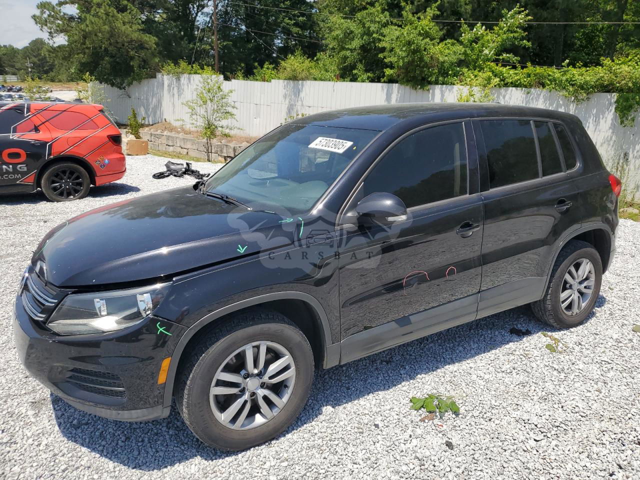 Volkswagen Tiguan S 2.0L  4 2013