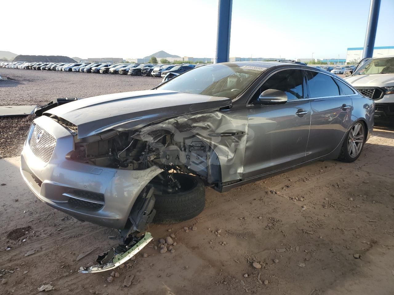 Jaguar XJ SUPERCHARGED 5.0L 8 2014