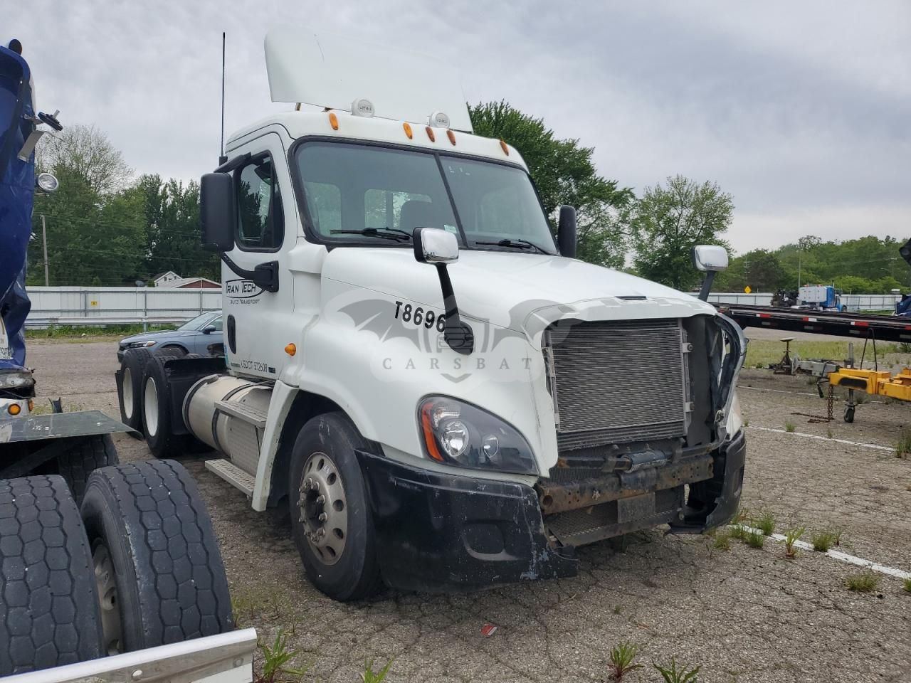 Freightliner Cascadia 12.8L 6 2012