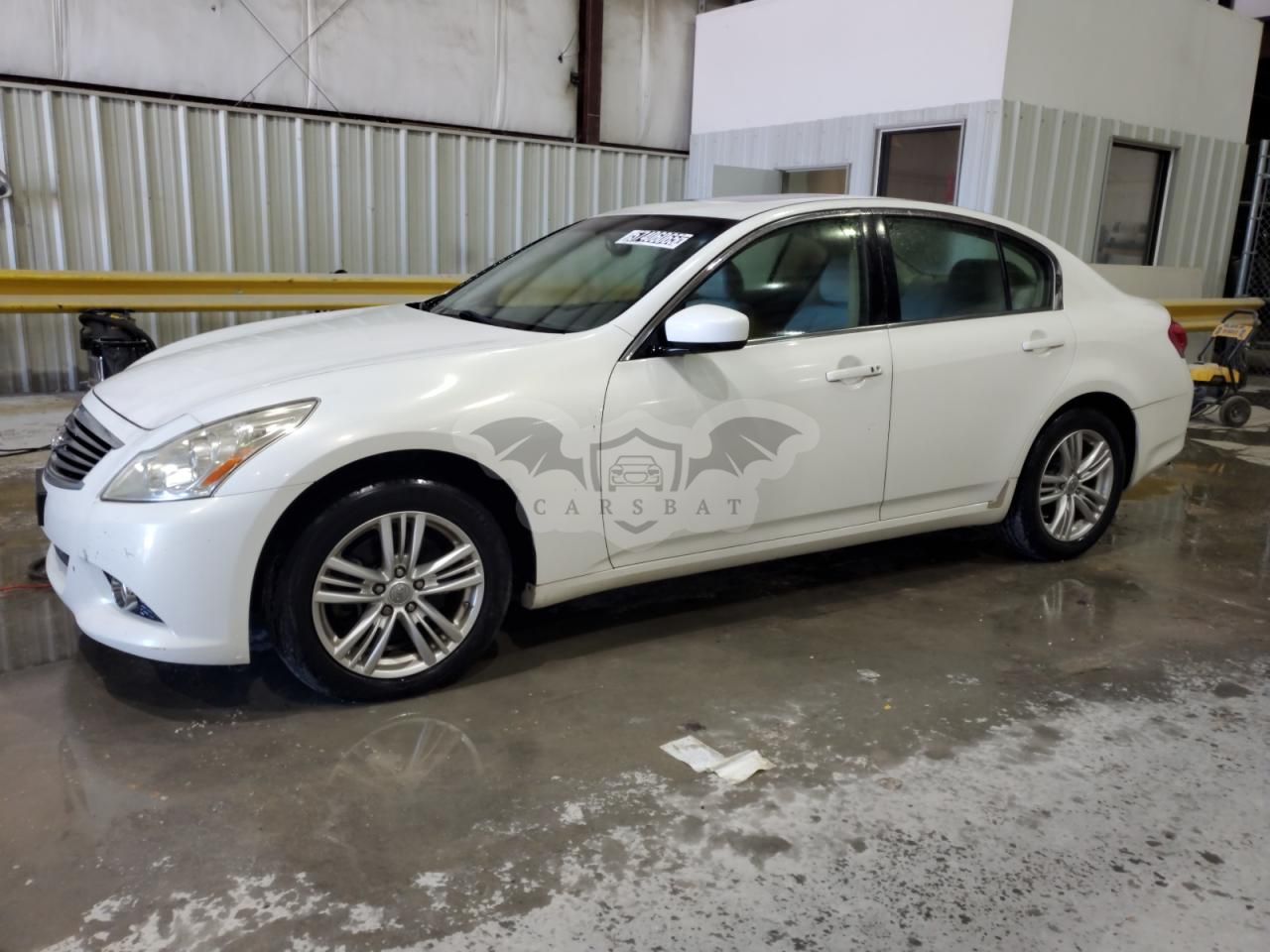 Infiniti G25 2.5L 6 2012