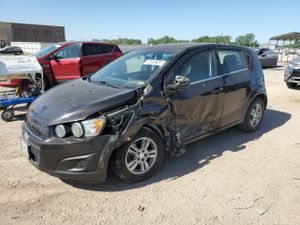 Chevrolet Aveo (Sonic) LT 1.8L 4 2015