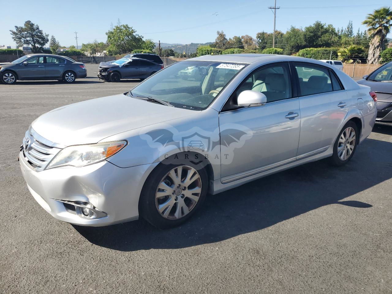 Toyota Avalon BASE 3.5L  6 2012