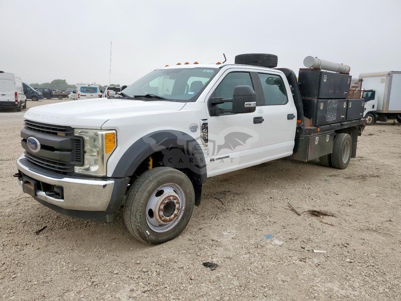 Ford F-450 SUPER DUTY 6.7L 8 2017